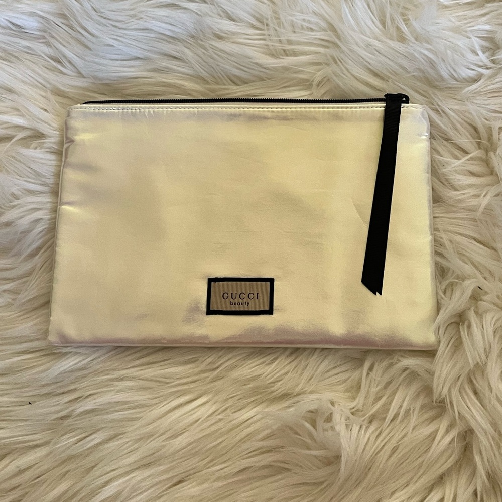 Gucci cosmetics pouch